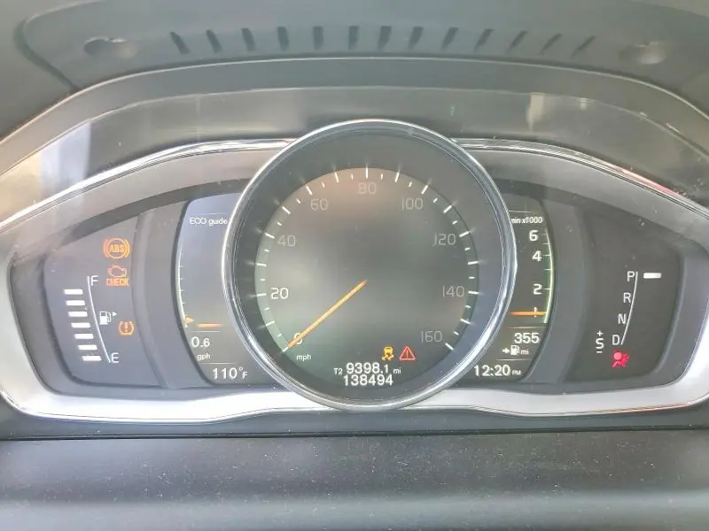 2017 VOLVO XC60 T6 DYNAMIC  