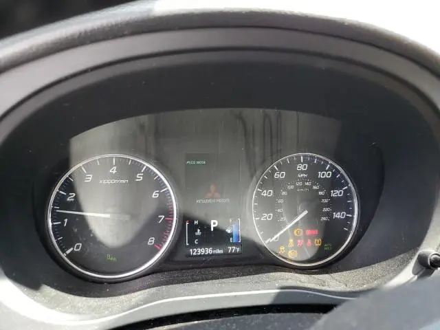 2019 MITSUBISHI OUTLANDER SE