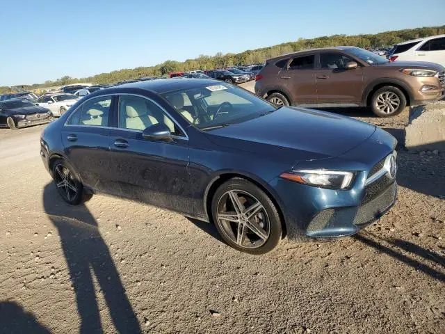 2019 MERCEDES-BENZ A 220  