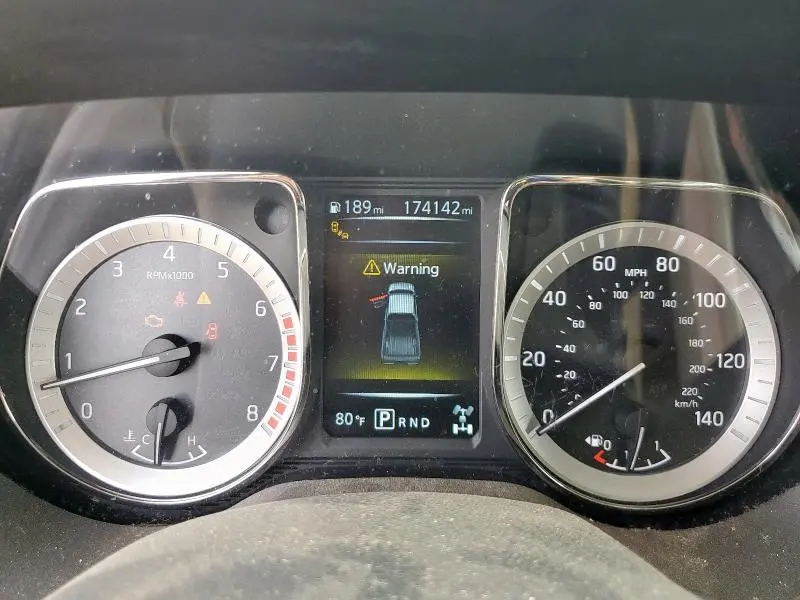 2017 NISSAN TITAN SV  