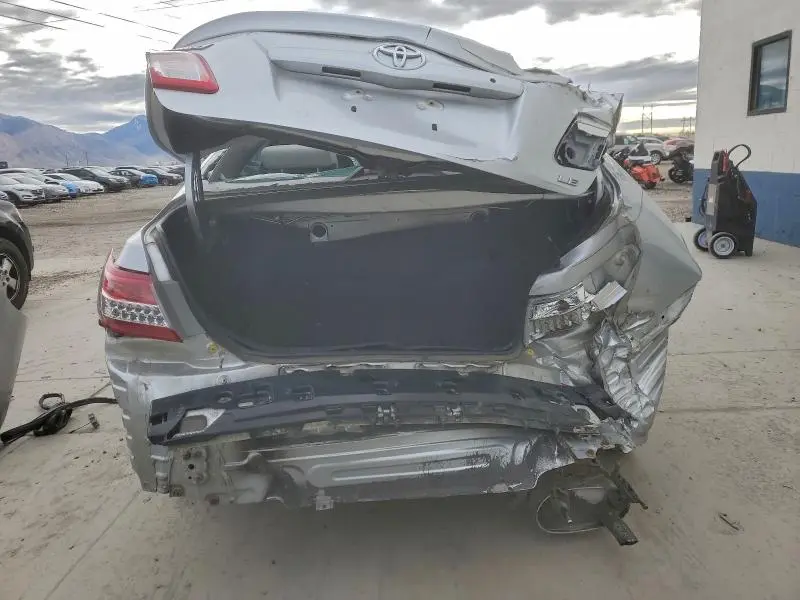 2010 TOYOTA CAMRY BASE  