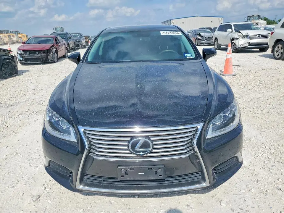 2015 LEXUS LS 460  