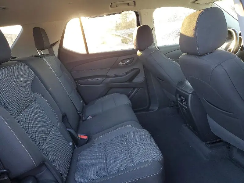 2018 CHEVROLET TRAVERSE LT  