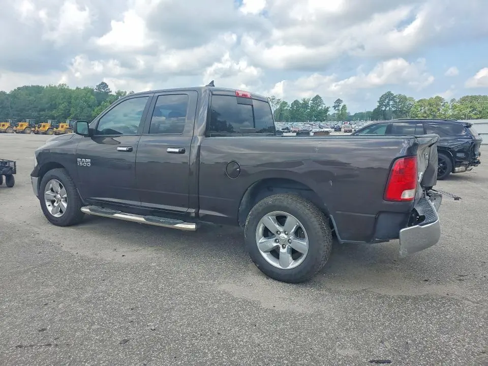 2016 RAM 1500 SLT  