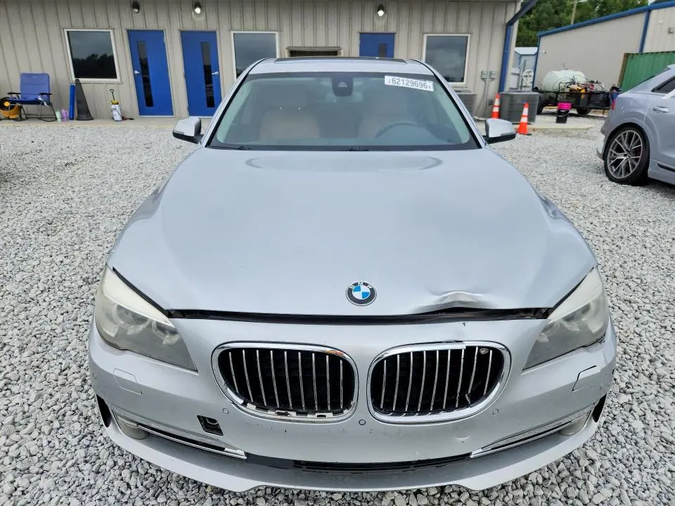 2013 BMW 750 I  