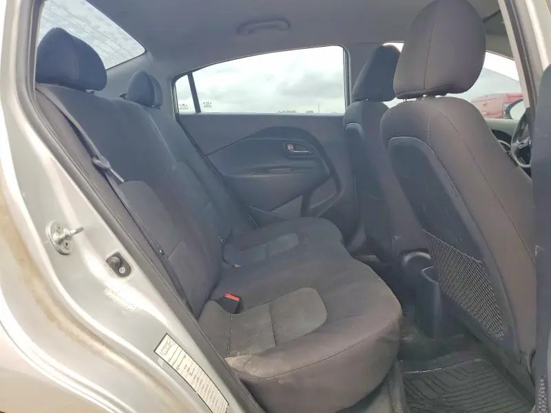 2016 KIA RIO LX  