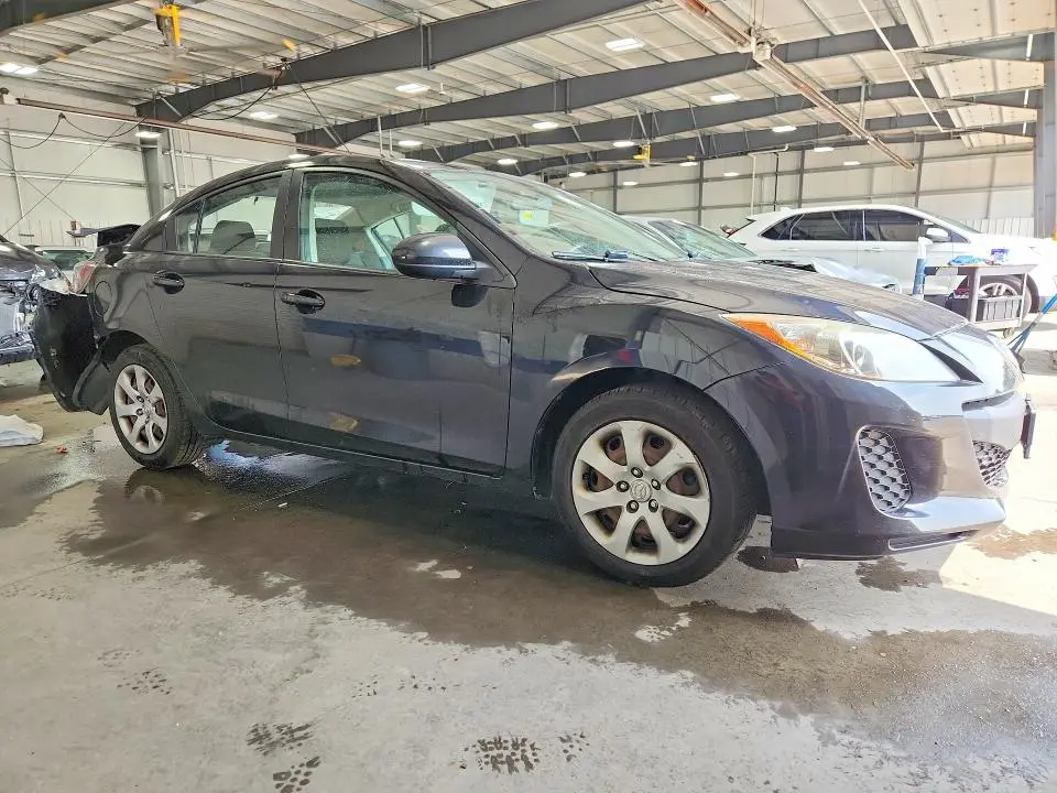2013 MAZDA 3 I  