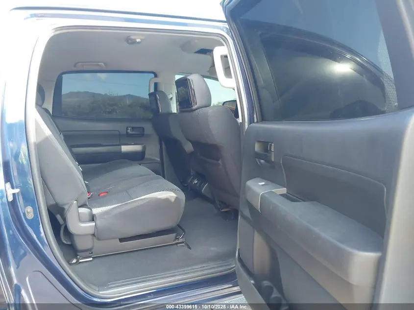 2012 TOYOTA TUNDRA GRADE 5.7L V8