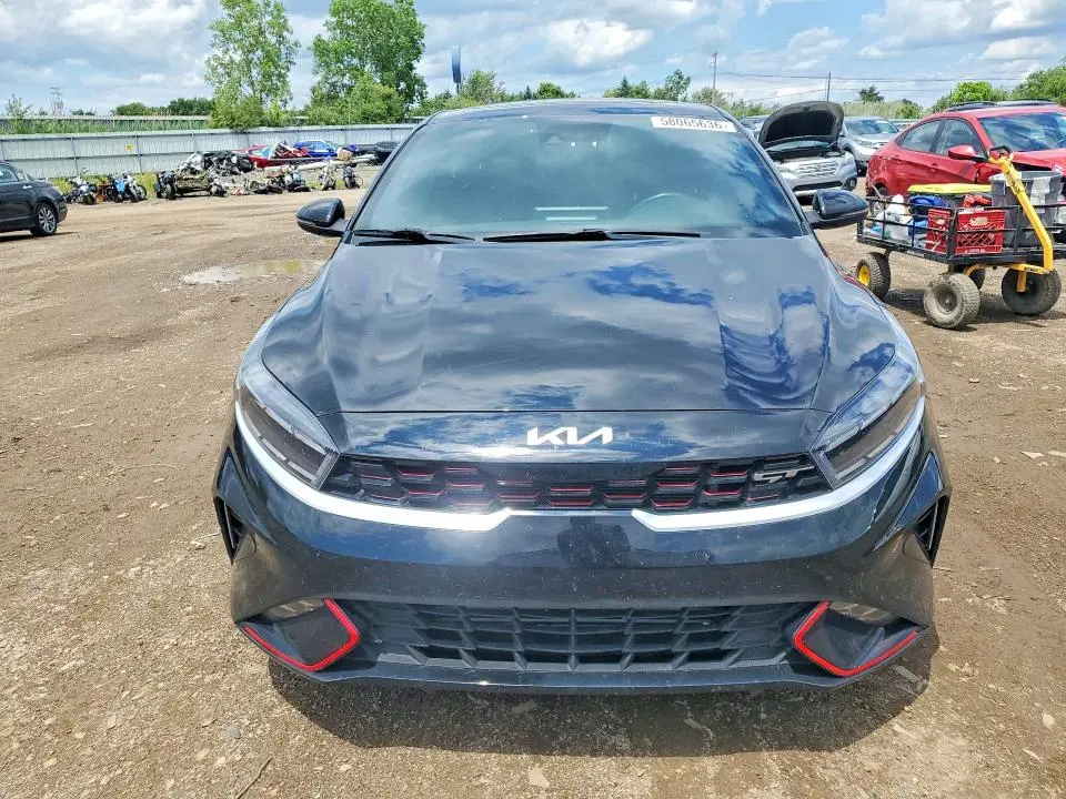 2023 KIA FORTE GT  