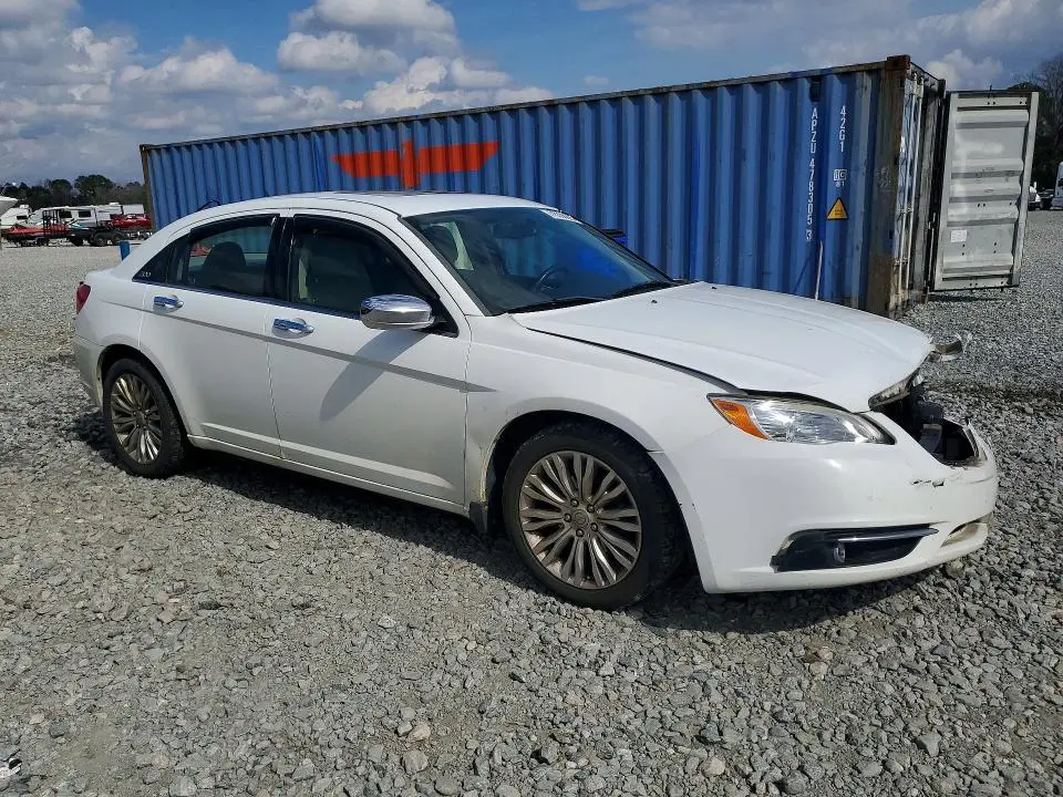 2011 CHRYSLER 200 LIMITED  