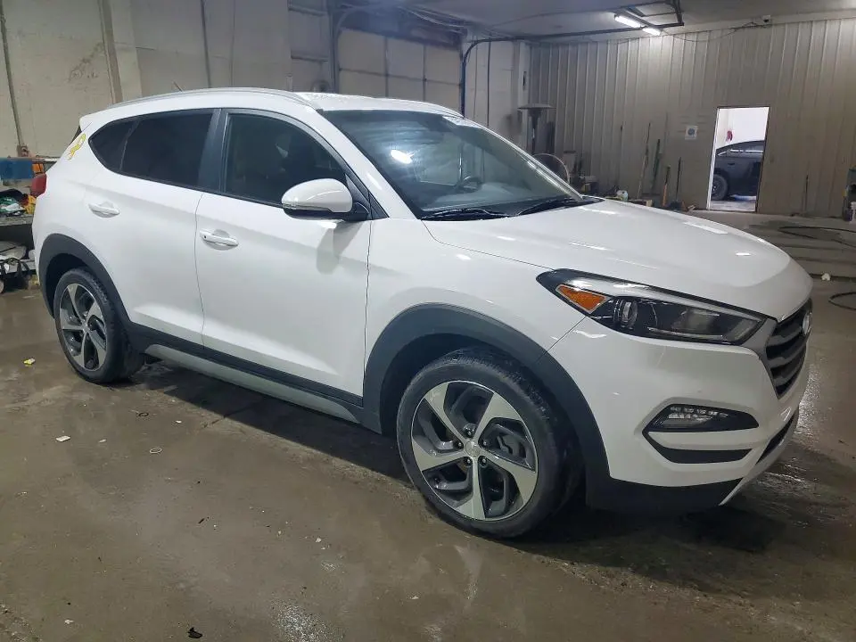 2017 HYUNDAI TUCSON SPORT  