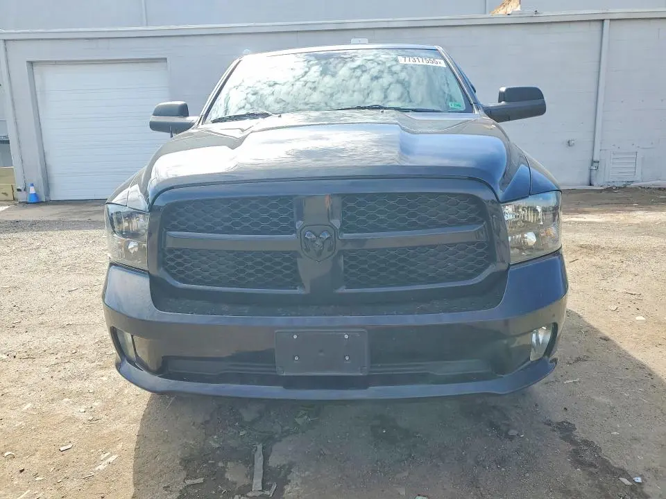 2016 RAM 1500 ST  