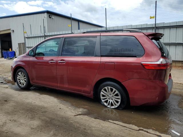 2017 TOYOTA SIENNA XLE