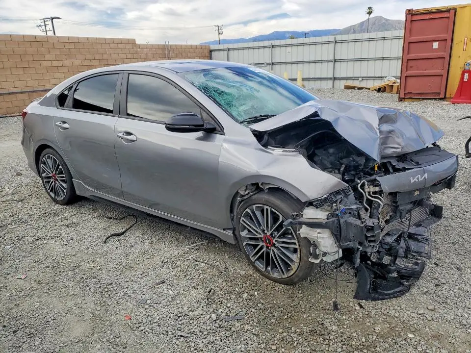 2023 KIA FORTE GT  