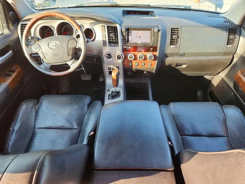 2011 TOYOTA TUNDRA CREWMAX LIMITED  
