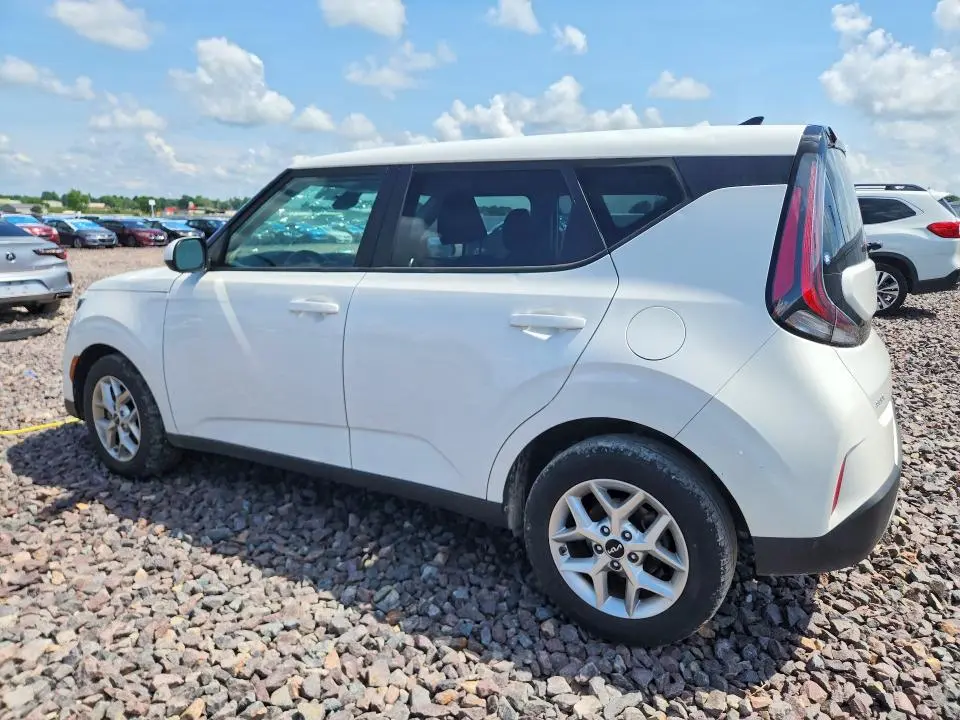 2024 KIA SOUL LX  