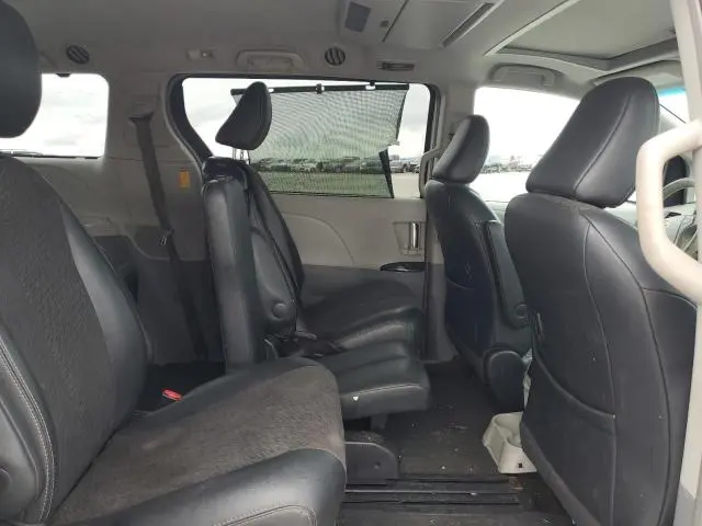 2014 TOYOTA SIENNA SPORT  