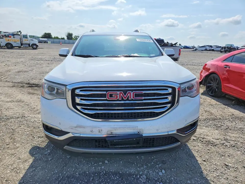 2017 GMC ACADIA SLT-2  