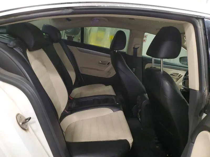 2011 VOLKSWAGEN CC SPORT  