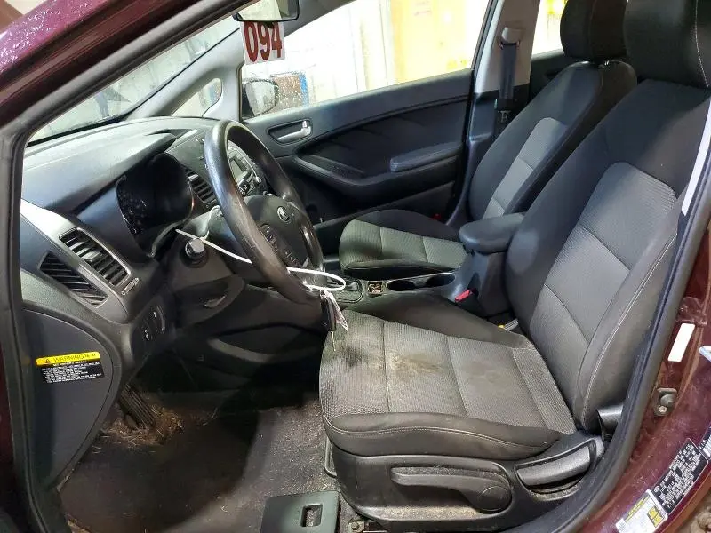 2017 KIA FORTE LX  