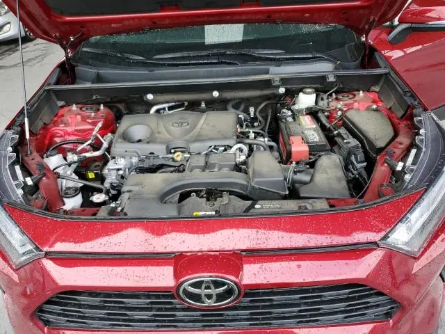 2023 TOYOTA RAV4 XLE  