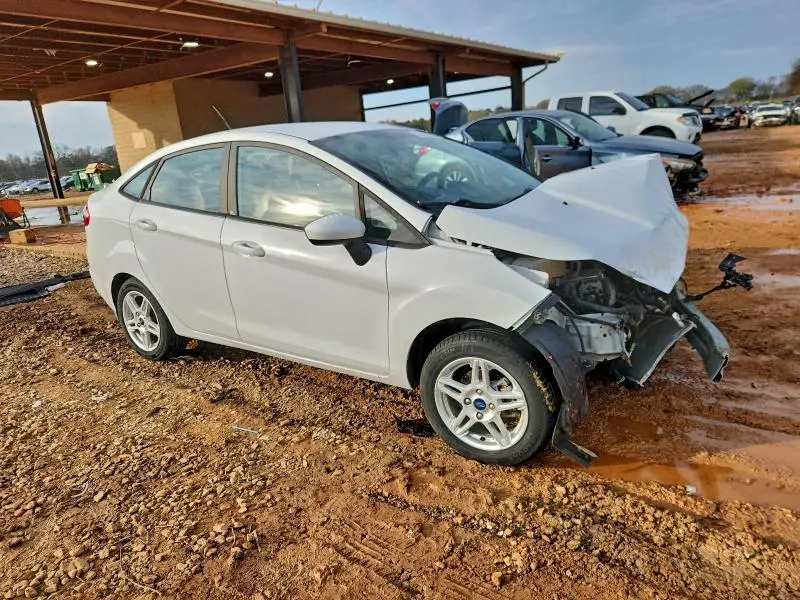 2018 FORD FIESTA SE  