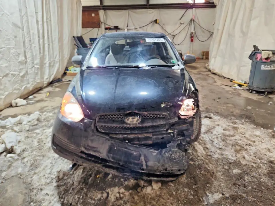 2011 HYUNDAI ACCENT GS  