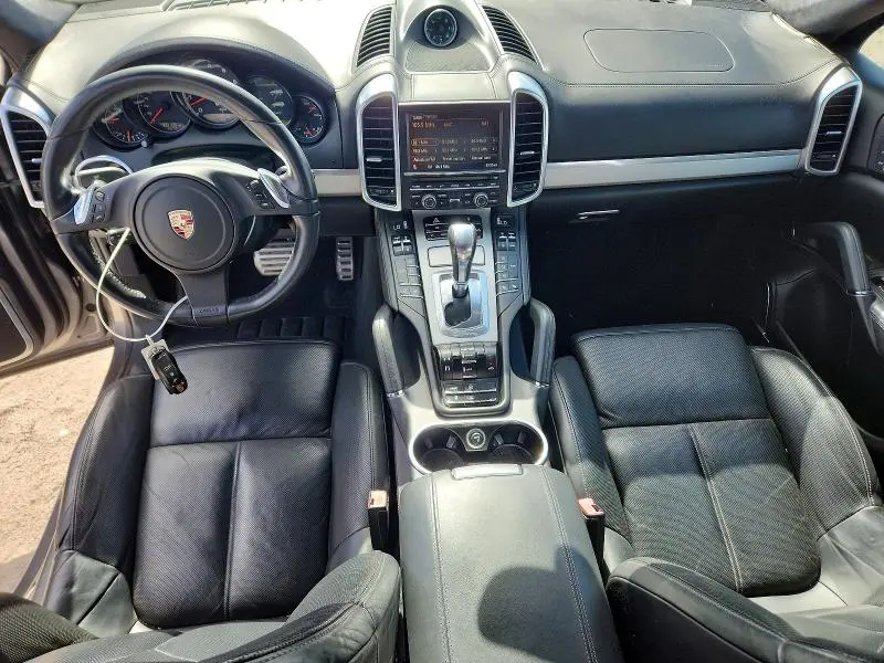 2011 PORSCHE CAYENNE TURBO  
