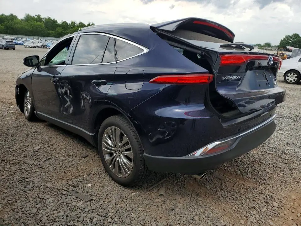 2021 TOYOTA VENZA XLE  