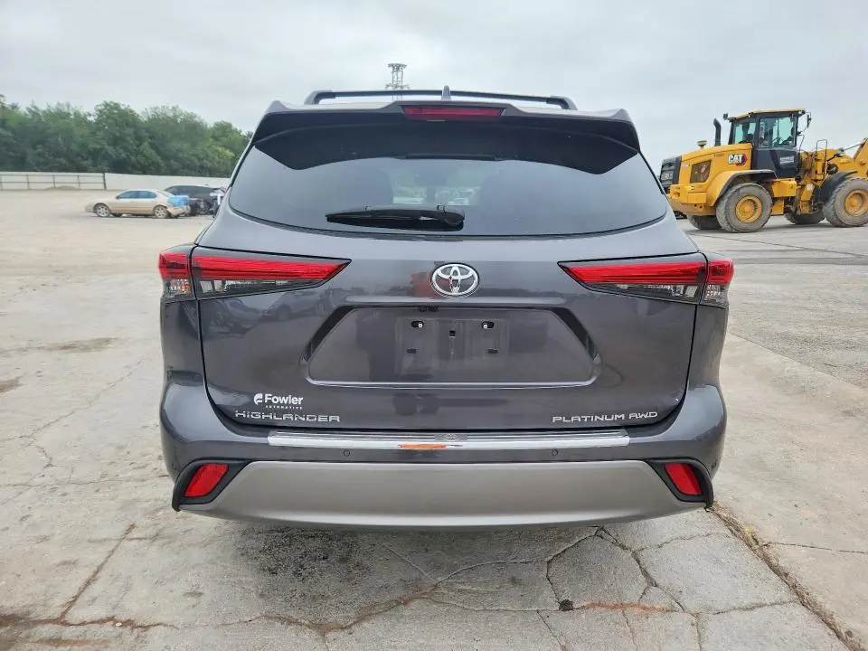 2021 TOYOTA HIGHLANDER PLATINUM  