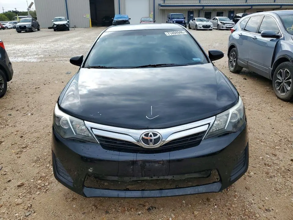 2013 TOYOTA CAMRY LE  