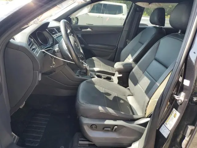 2021 VOLKSWAGEN TIGUAN SE  