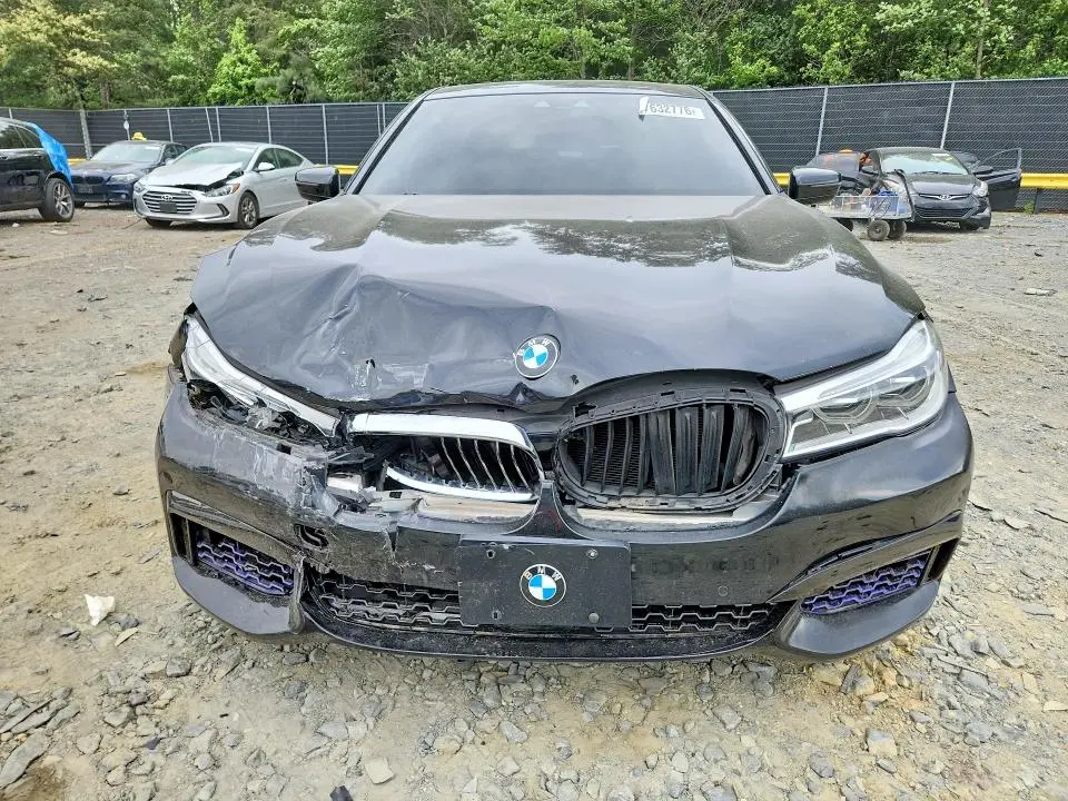2018 BMW 750 XI  