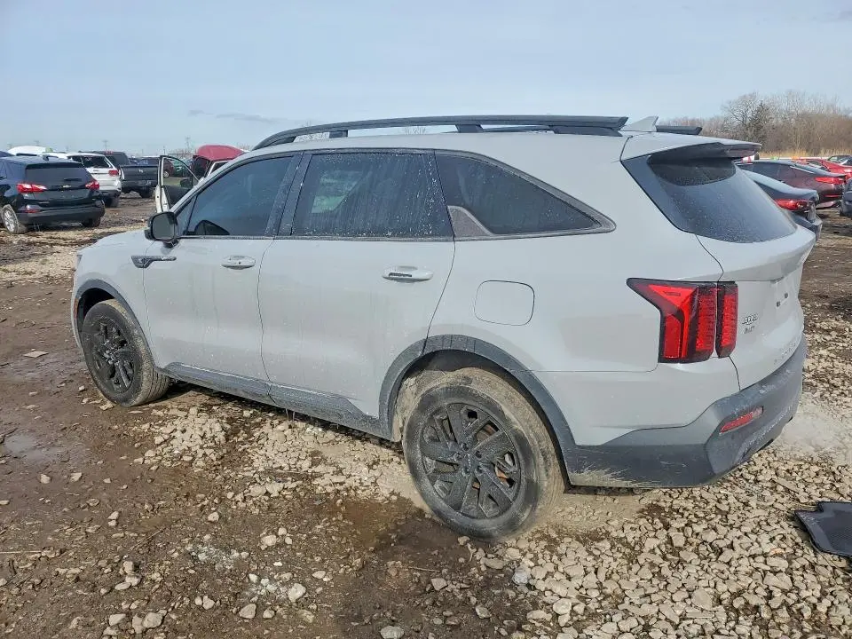 2022 KIA SORENTO X-LINE S  