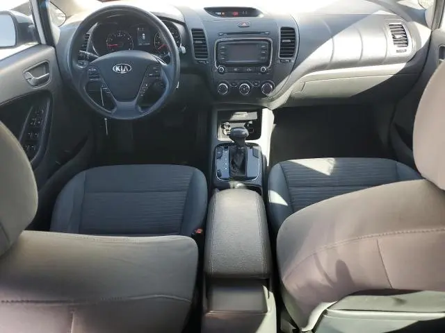 2017 KIA FORTE LX  