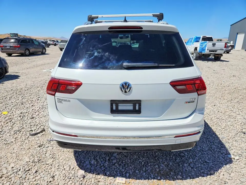 2018 VOLKSWAGEN TIGUAN SE  