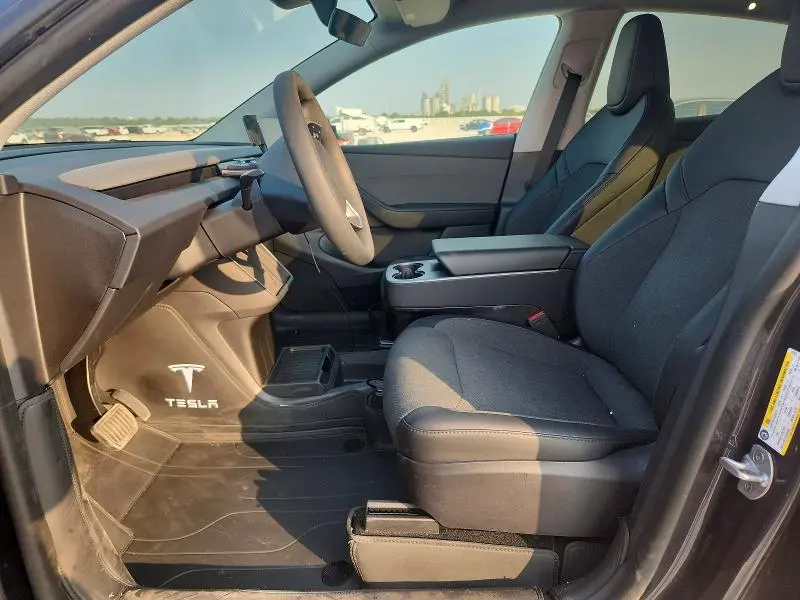 2026 TESLA MODEL Y   