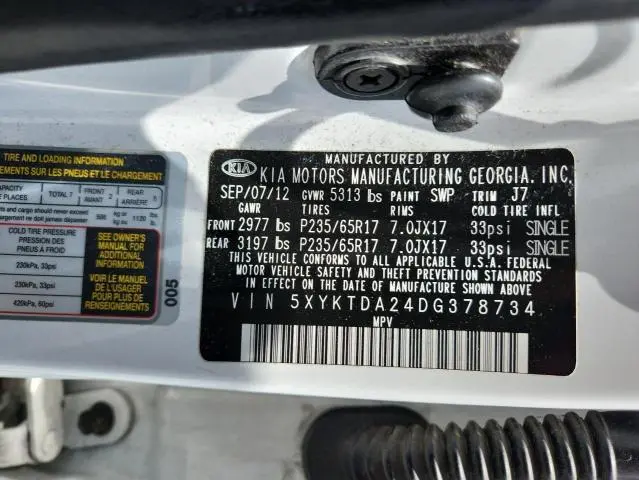 2013 KIA SORENTO LX  