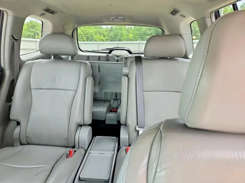 2013 TOYOTA HIGHLANDER SE  
