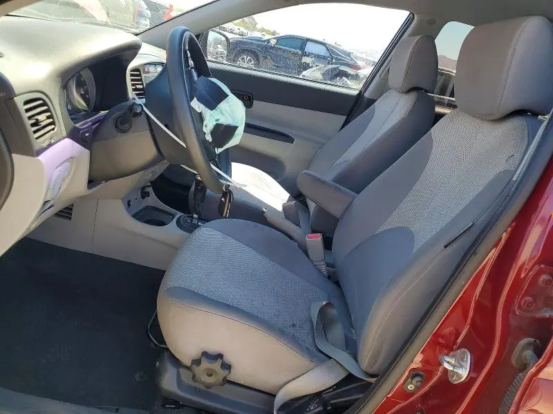 2010 HYUNDAI ACCENT GLS  