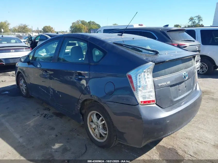 2011 TOYOTA PRIUS THREE