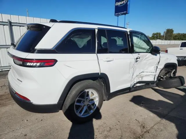 2023 JEEP GRAND CHEROKEE LAREDO  