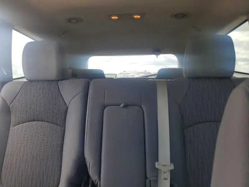 2015 CHEVROLET TRAVERSE LS  