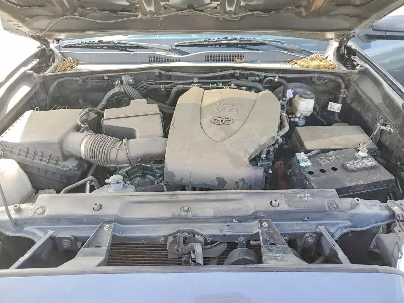 2019 TOYOTA TACOMA SR5 V6  