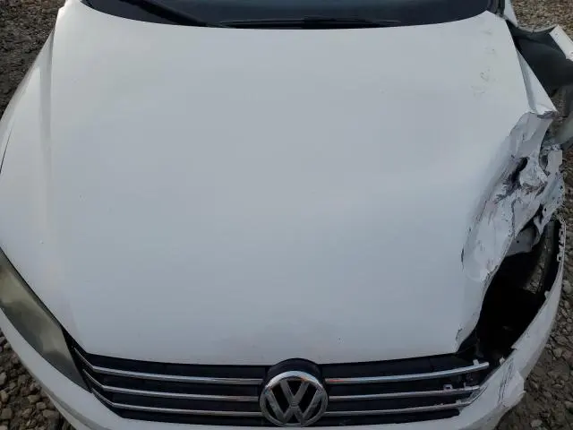 2013 VOLKSWAGEN PASSAT S  