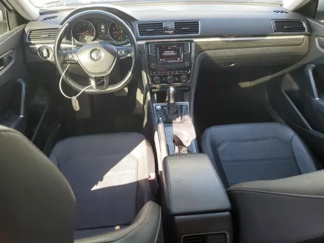 2018 VOLKSWAGEN PASSAT SE  