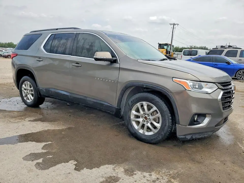 2019 CHEVROLET TRAVERSE LT  