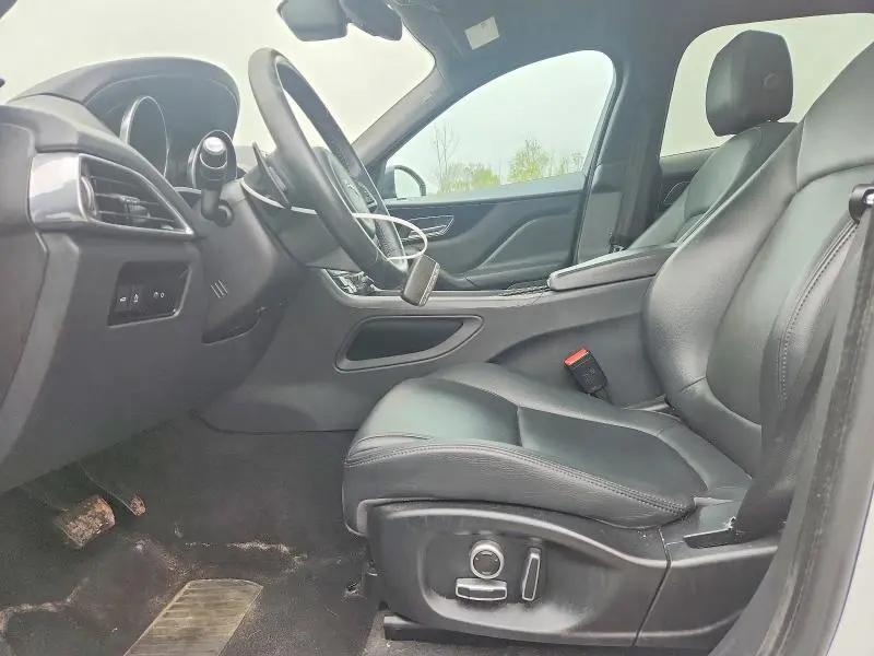 2020 JAGUAR F-PACE PREMIUM  