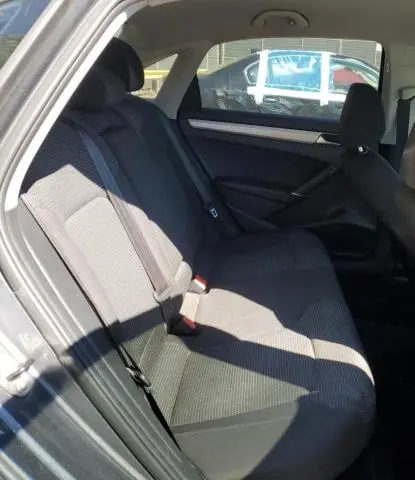 2016 VOLKSWAGEN PASSAT S