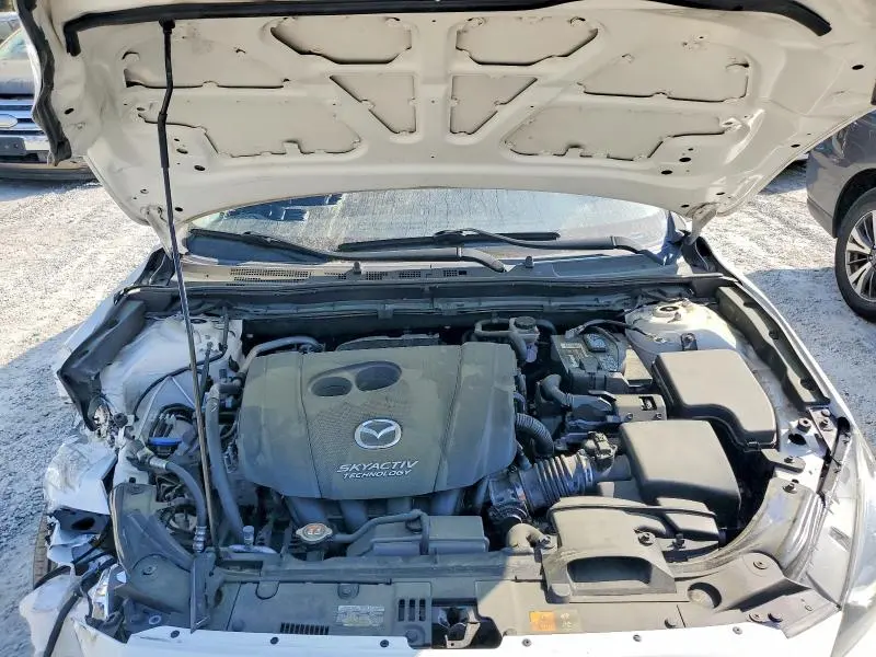 2016 MAZDA 3 TOURING  